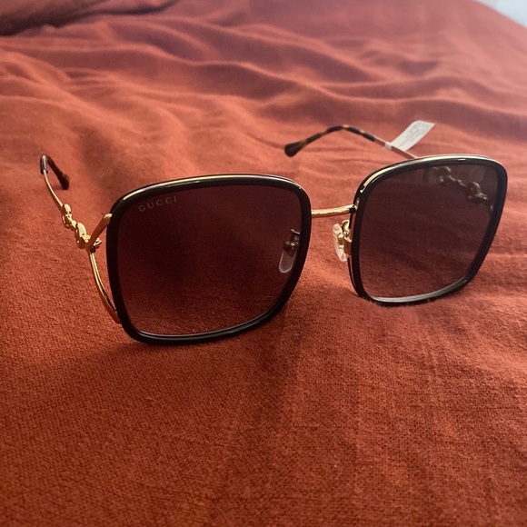 Gucci Kering Sunglasses Black - Gold square frame - Picture 2 of 5